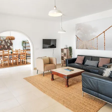 Lanzahost Panorama Villa *