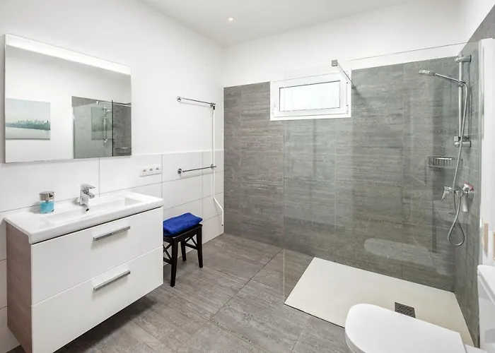 Villa Lanzahost Panorama *