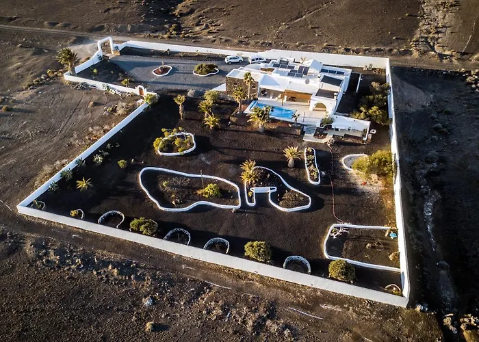 Lanzahost Panorama Villa *